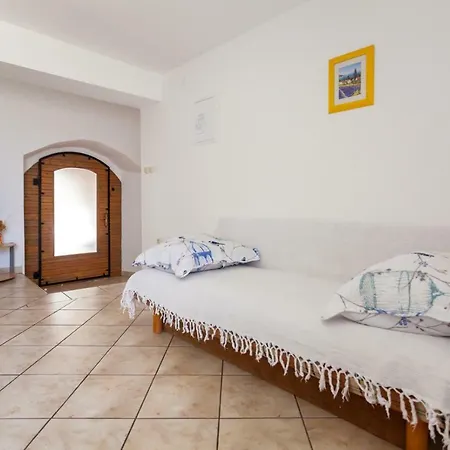 Apartment Marina Malinska